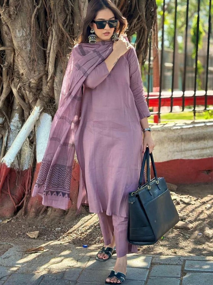 Mauve Solid Suit Set with Checked Dupatta - D-23 - view 2