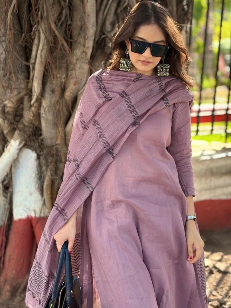 Mauve Solid Suit Set with Checked Dupatta - D-23 - view 5